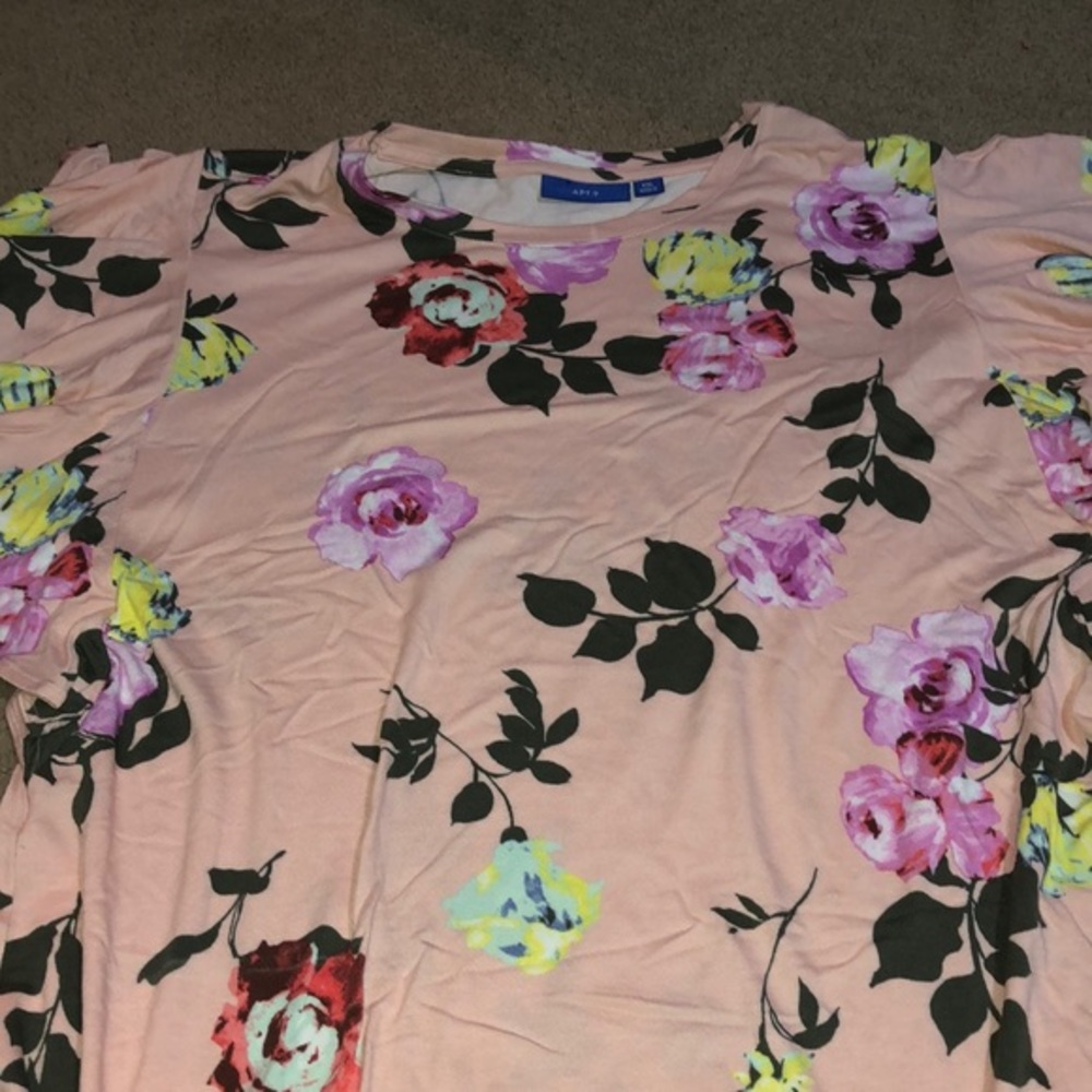 Apt 9 floral top‎ with flutter sleeves women’s size XXL NWT